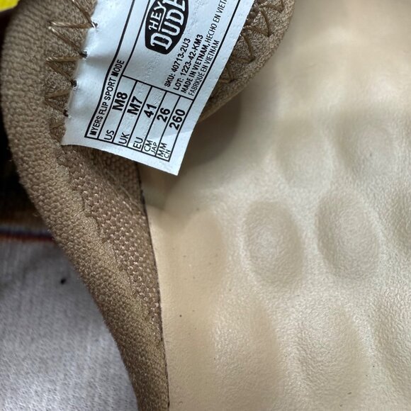 Hey Dude Mens 7 Taupe Flip Flops - Picture 3 of 8